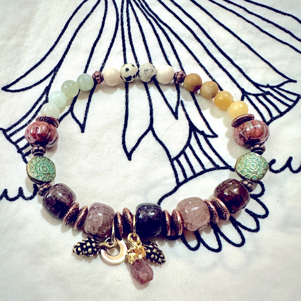 PRICE DROP! Gemstone bracelet with Czech glass and copper accents❣️